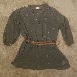 Women's Gray Top with Belt